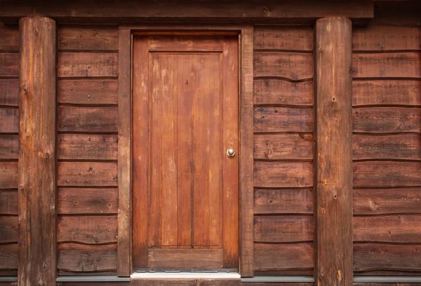 Cost of Log Cabin Siding Installation in Macomb