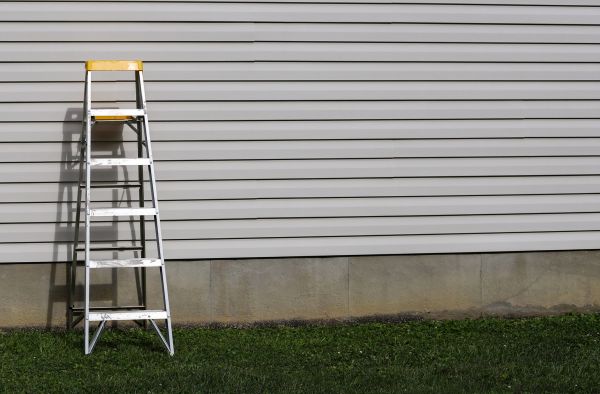Cost of Siding Service in Macomb
