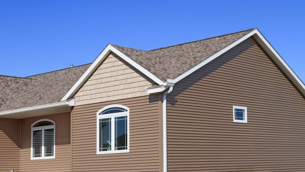 Cost of Residential Siding Service in Macomb