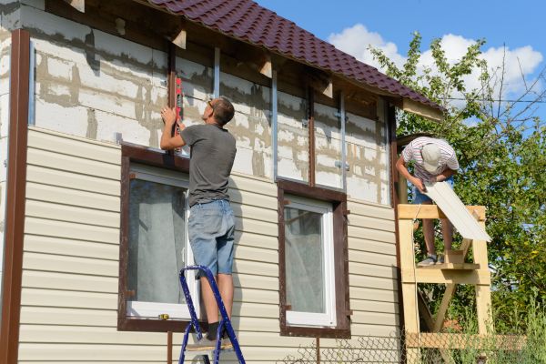 Cost of Home Siding Repair in Macomb