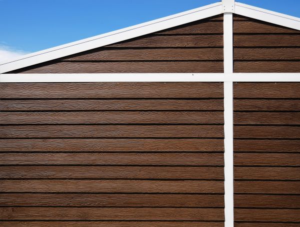 Cost of Hardwood Siding Installation in Macomb