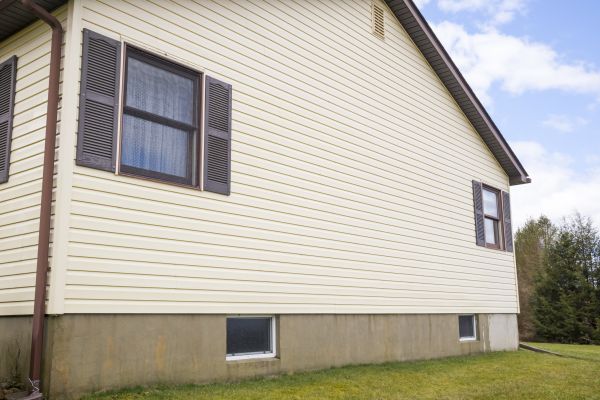 Cost of Dutch Lap Siding Repair in Macomb