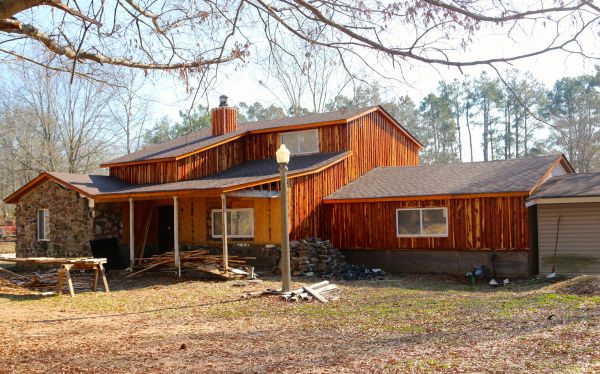 Cost of Rustic Siding Installation in Macomb